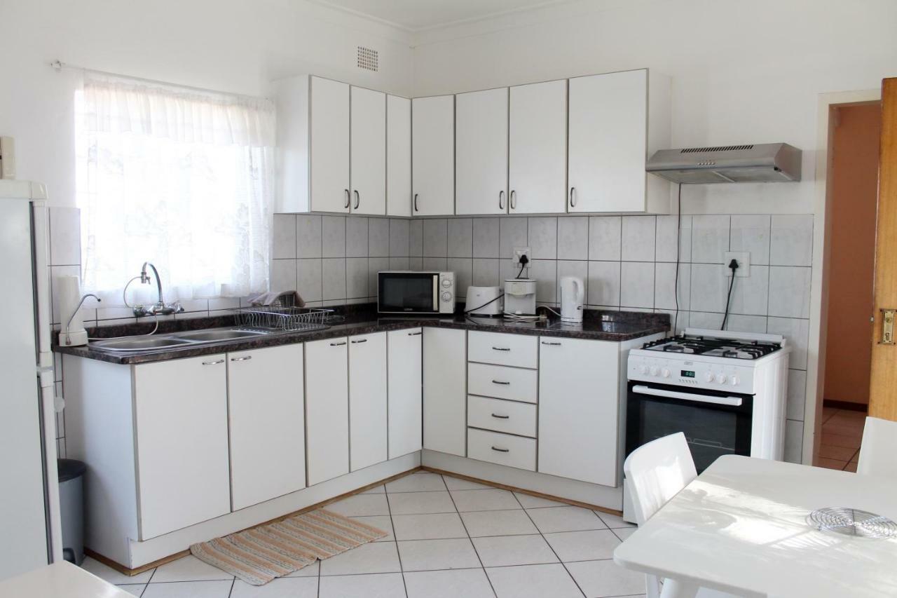 Xenia Bed & Breakfast Windhoek Exterior photo